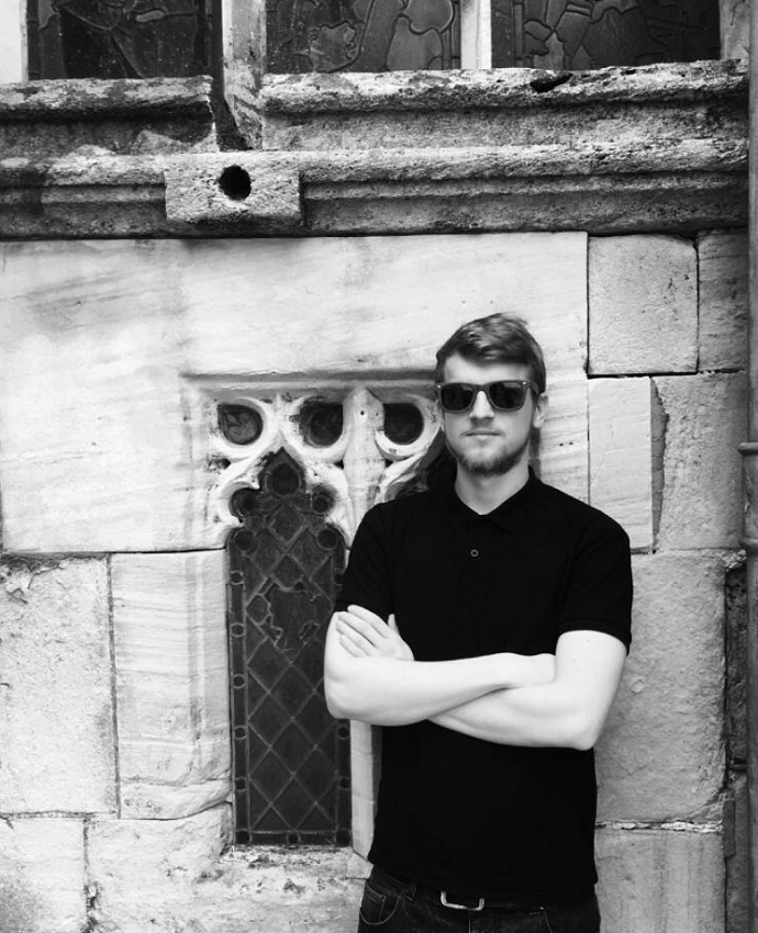 Interview with Author Caspar Vega