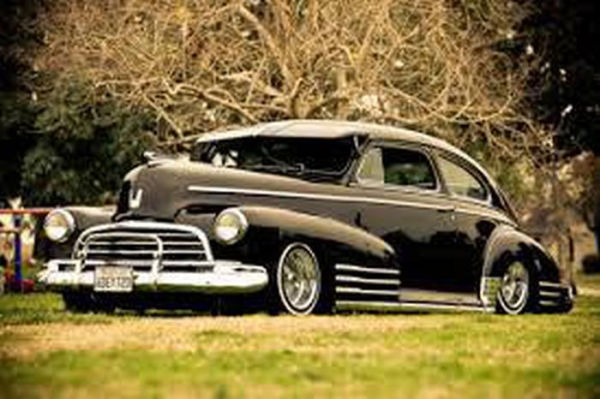 The Lowriders (V, #2) By Josh Holliday Review